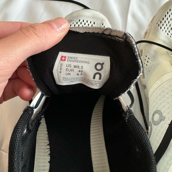 ON Cloud Running Cloud x Training Shoes - Picture 6 of 6